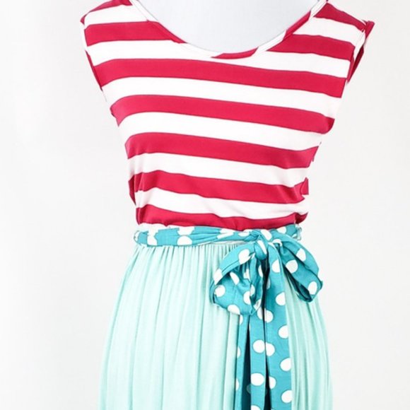 Women's Maxi Dress - Picture 3 of 5